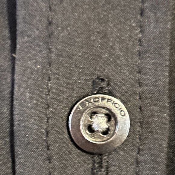 Exofficio button down long sleeve with swiss tabs on sleeves - Picture 4 of 4